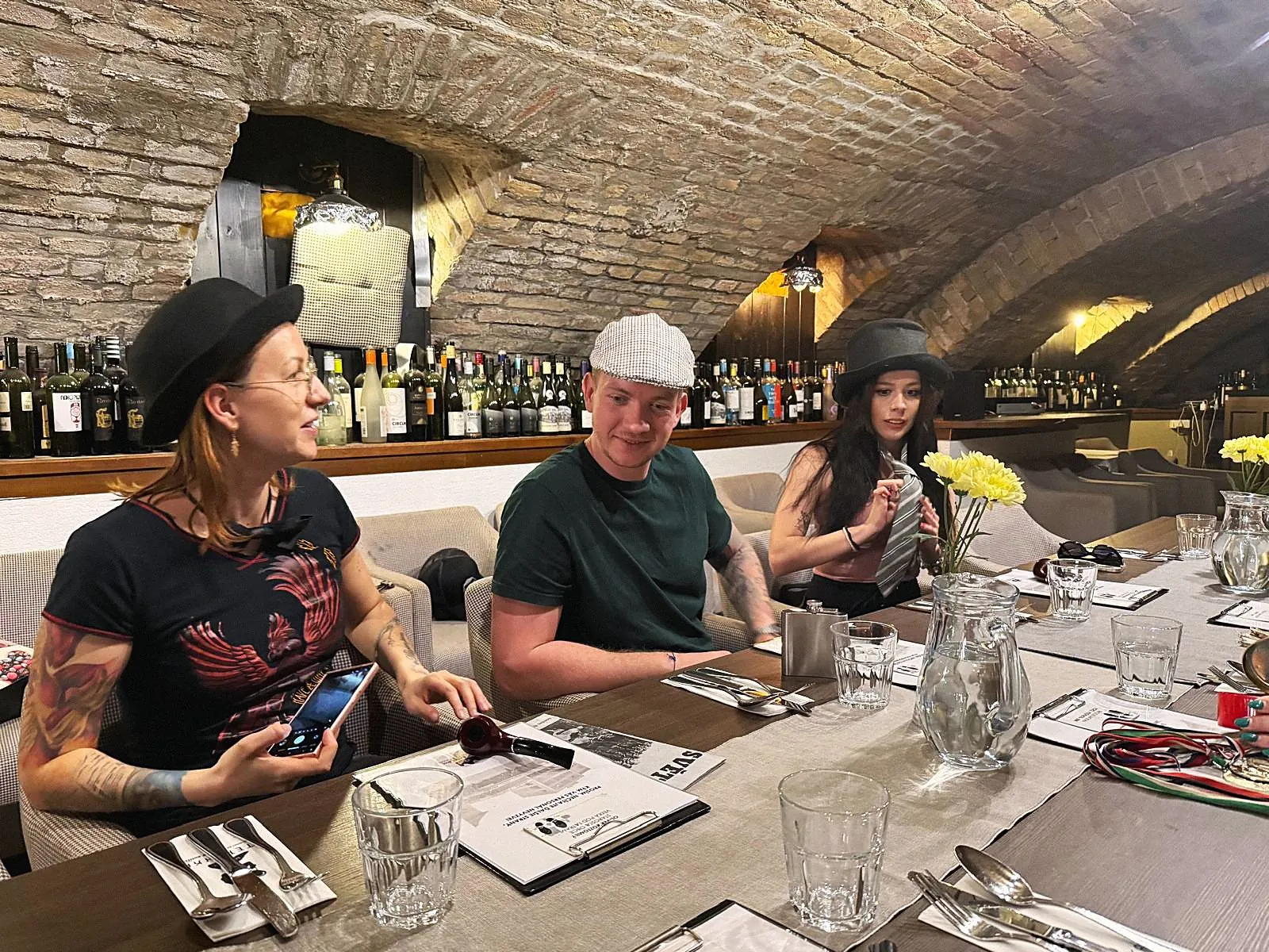 Večera vo vínnej pivnici